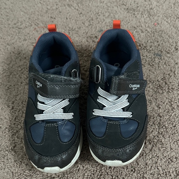 OshKosh B'gosh Kids Black and Navy Sneakers - Picture 1 of 6